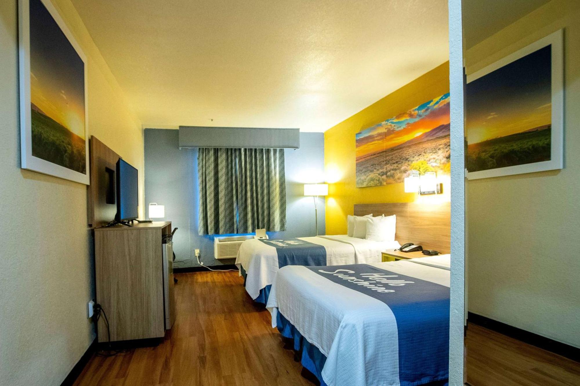 Days Inn & Suites By Wyndham Houston North/Aldine Eksteriør billede