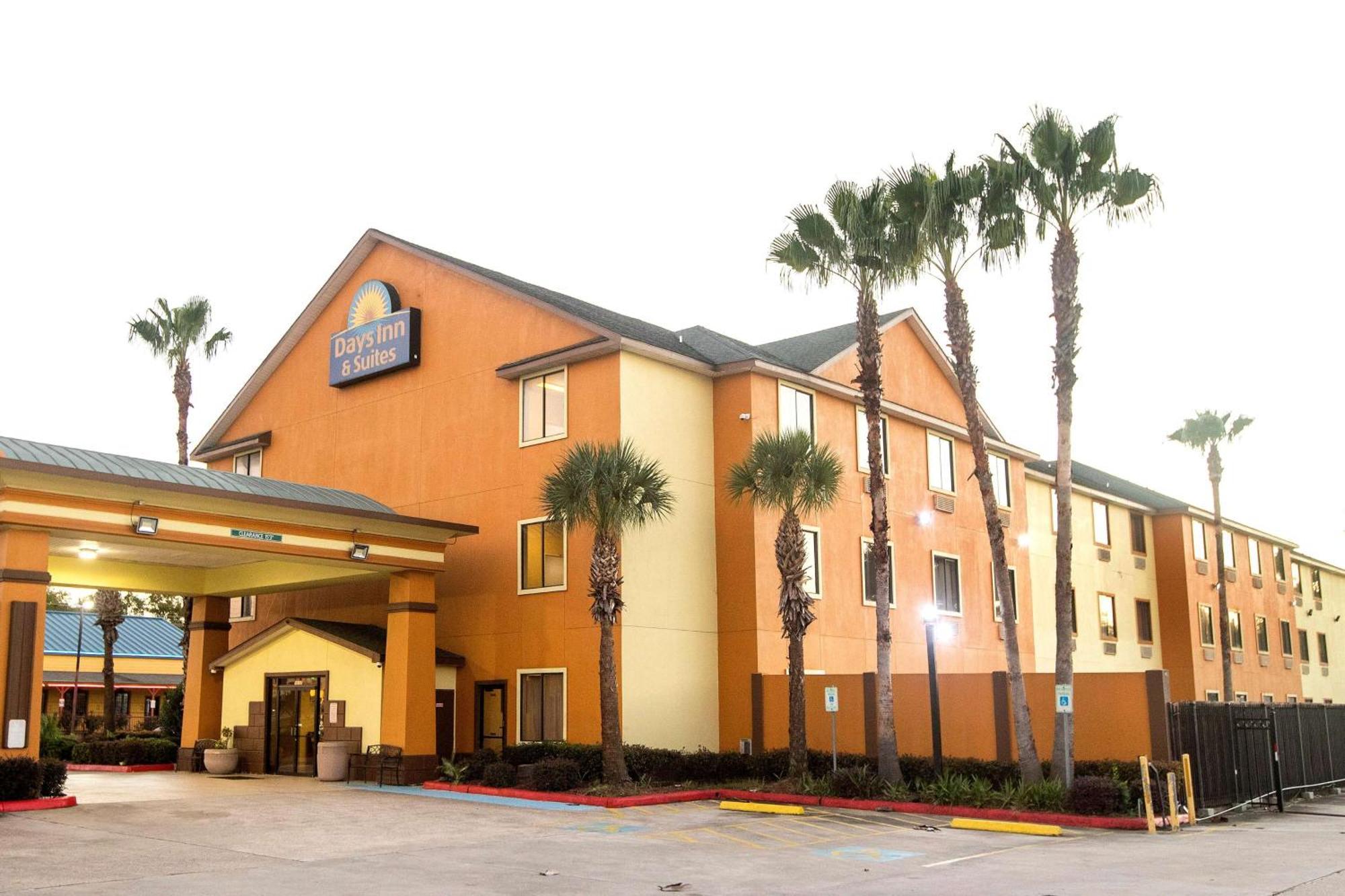 Days Inn & Suites By Wyndham Houston North/Aldine Eksteriør billede